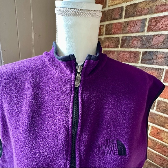 The North Face Deep Purple Fleece Vest Vintage Made In USA Outdoors Fall Winter - Picture 8 of 12